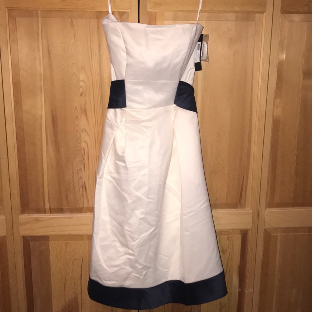 ALFRED SUNG Cream and Black Wedding Dress